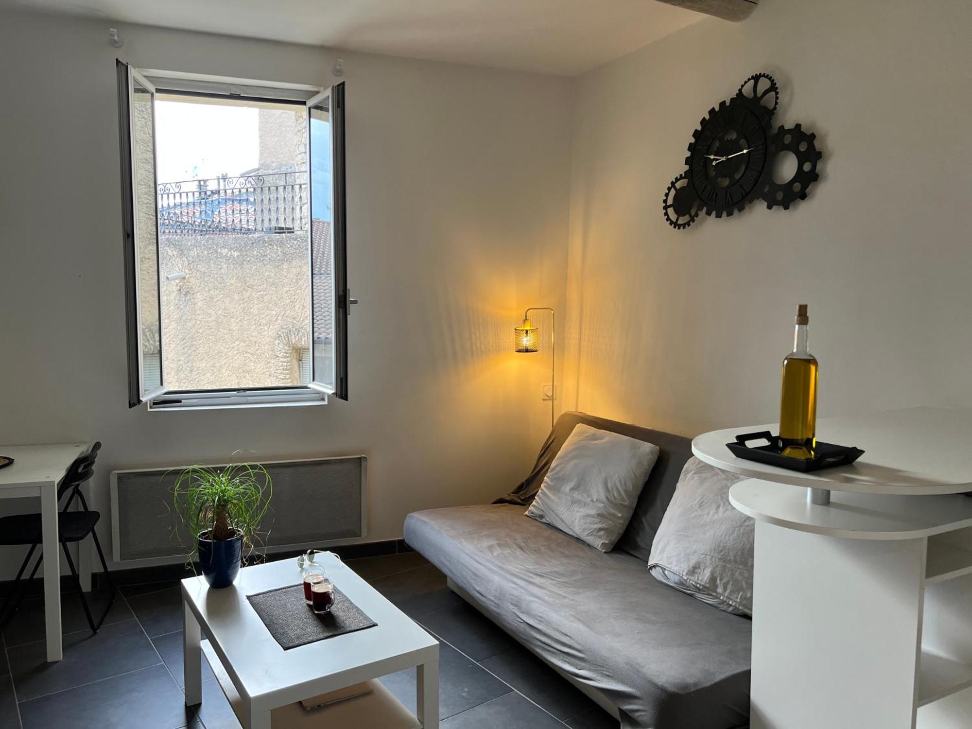 Cosy Studio Hyper Centre Avec Kitchenette & Climatisation Carpentras Bagian luar foto