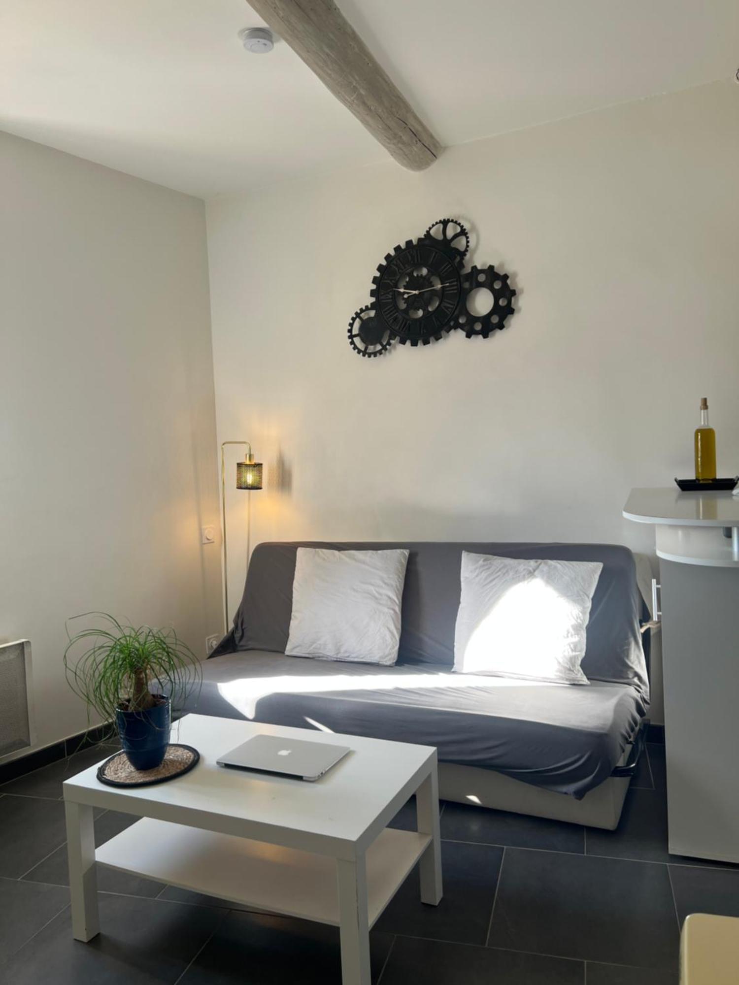 Cosy Studio Hyper Centre Avec Kitchenette & Climatisation Carpentras Bagian luar foto